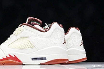 Hyperoad Air LOW 5 Grito” Jordan “El 1116